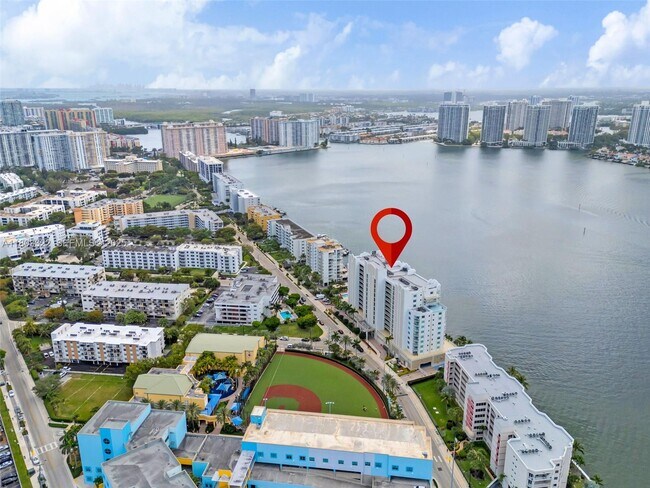 Building Photo - 18100 N Bay Rd