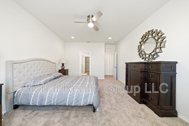 Building Photo - 6735 Shiraz Wy