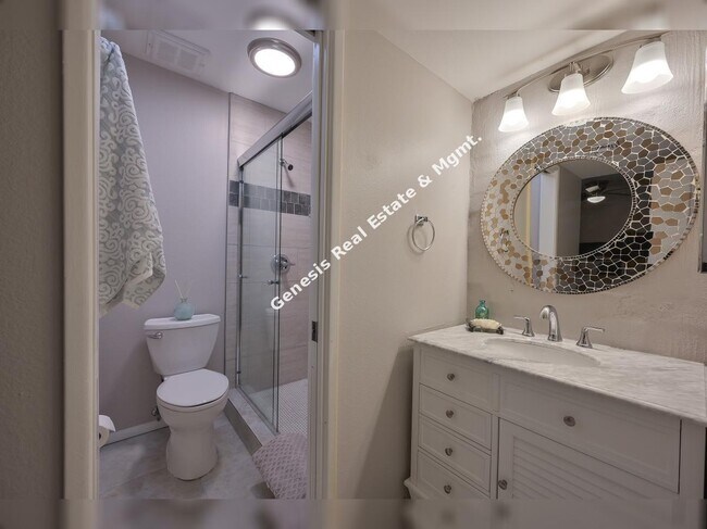 Building Photo - "Stylish 2-Bed Townhouse with Granite Touches & 2.5 Baths in Tucson – 1256 Sq Ft of Comfort!"