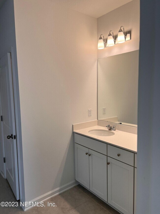 Building Photo - 20 Wilgrove Pl