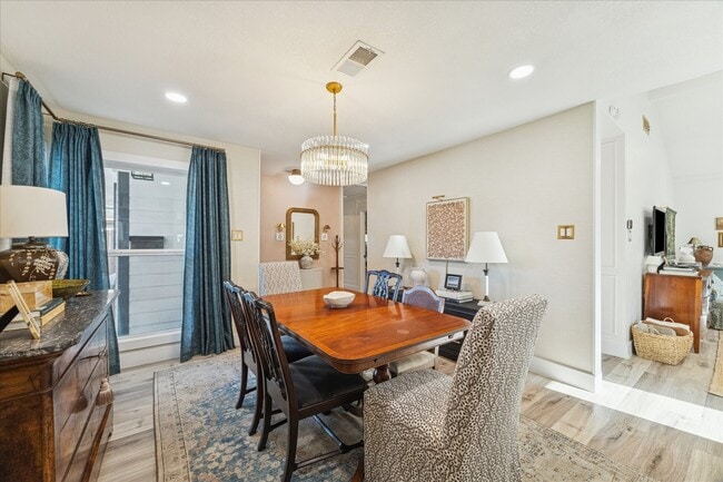 Building Photo - 5907 Hewitt Dr