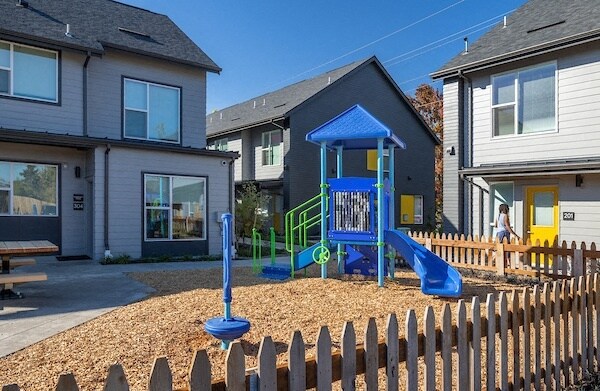 Building Photo - The Keystone