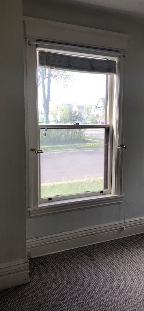 Building Photo - 1st Floor 2 Bedroom Apartment w/ Private Basement - Available July 1st