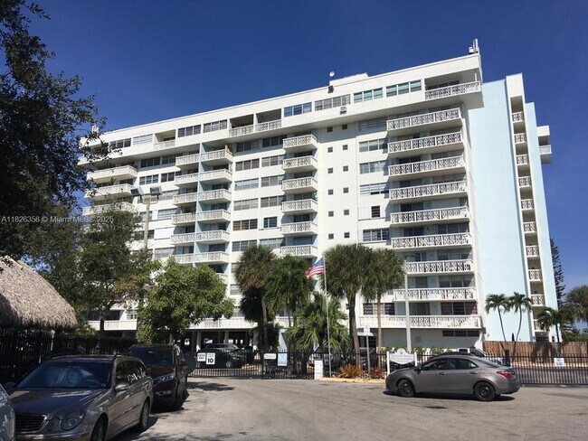 Building Photo - 13155 Ixora Ct
