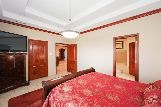 Building Photo - 6514 Grande Bay