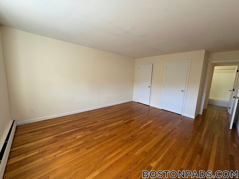 Building Photo - 66 Homer Ave