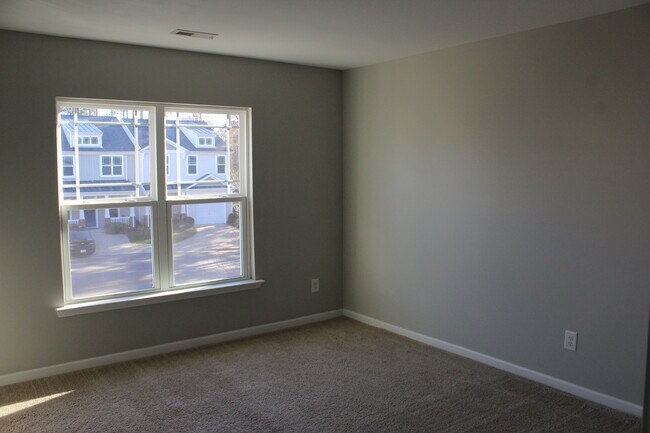 Second Bedroom - 4822 Landover Bluff Way