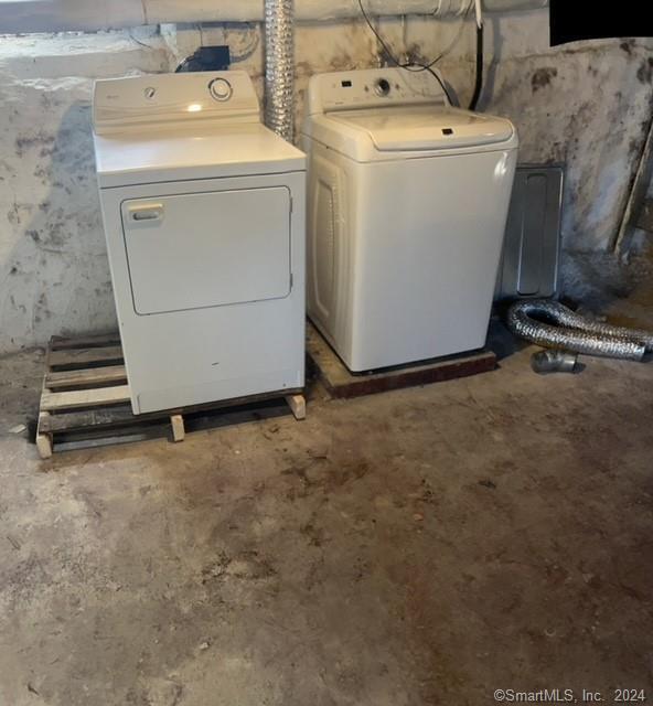 Building Photo - 130 Clark St