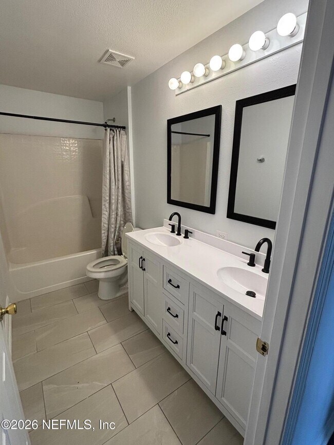 Building Photo - 7086 Shady Pine Ct