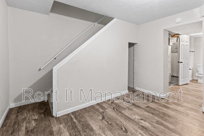 Building Photo - 3314 Franklin St