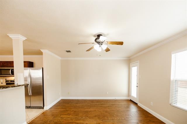 Building Photo - 1857 Shasta View Dr