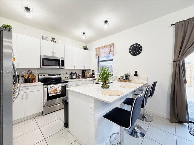 Building Photo - 11871 SW 247th Ter