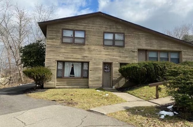 Building Photo - 205 Rano Blvd