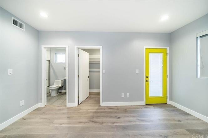 Building Photo - 4820 St Charles Pl