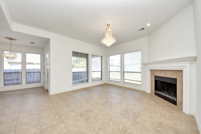 Building Photo - 17222 Red Oak Bend Dr