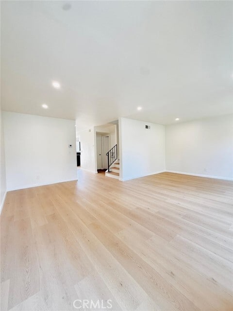 Building Photo - 27939 Ridgebrook Ct