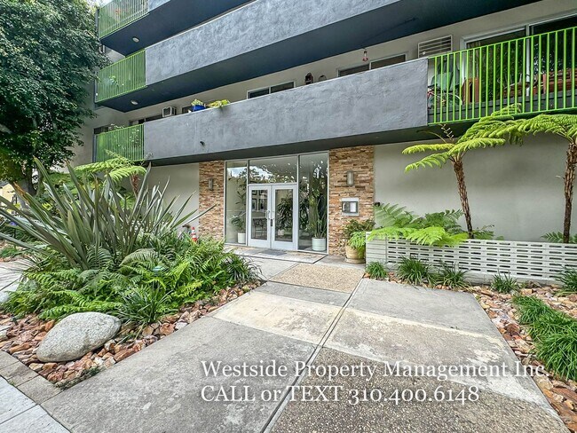 Building Photo - 645 Westmount Dr
