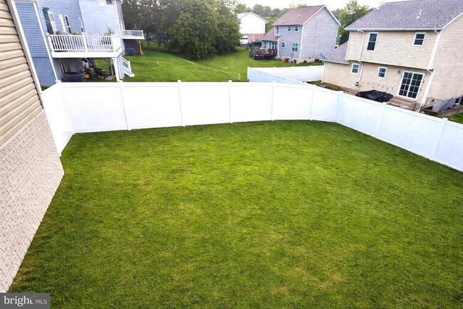 Building Photo - 420 Circle Dr