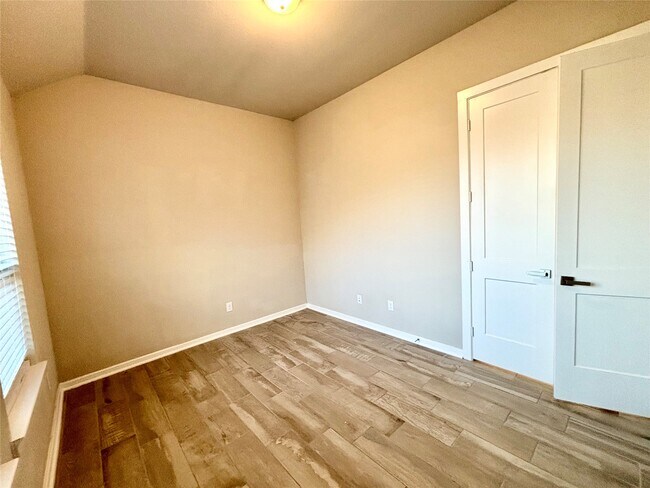 Building Photo - 5806 Pecos Ct