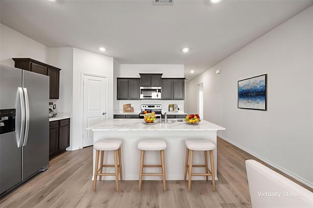 Building Photo - 2811 Jasmine Dr