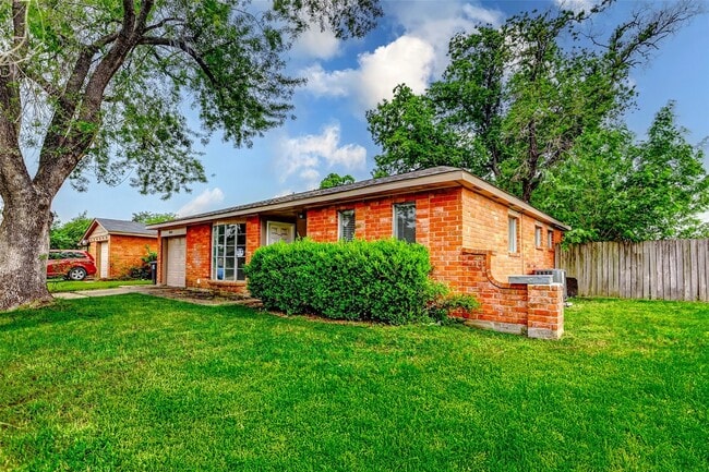 Building Photo - 4969 E Ridge Creek Dr