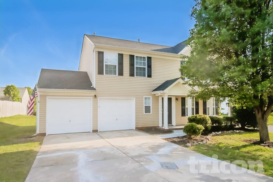 Primary Photo - 2102 Taras Trace Dr