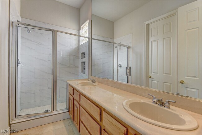 Building Photo - 2258 Green Mountain Ct
