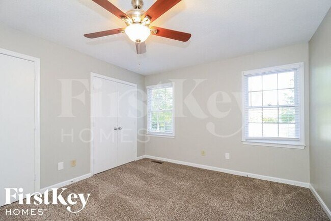Building Photo - 3806 Langdon Dr
