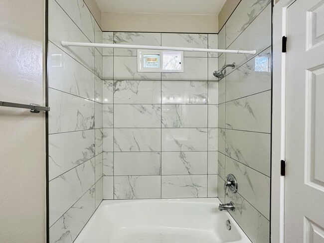 Building Photo - Renovated 3 Bedroom / 3 Bathroom House Nea...