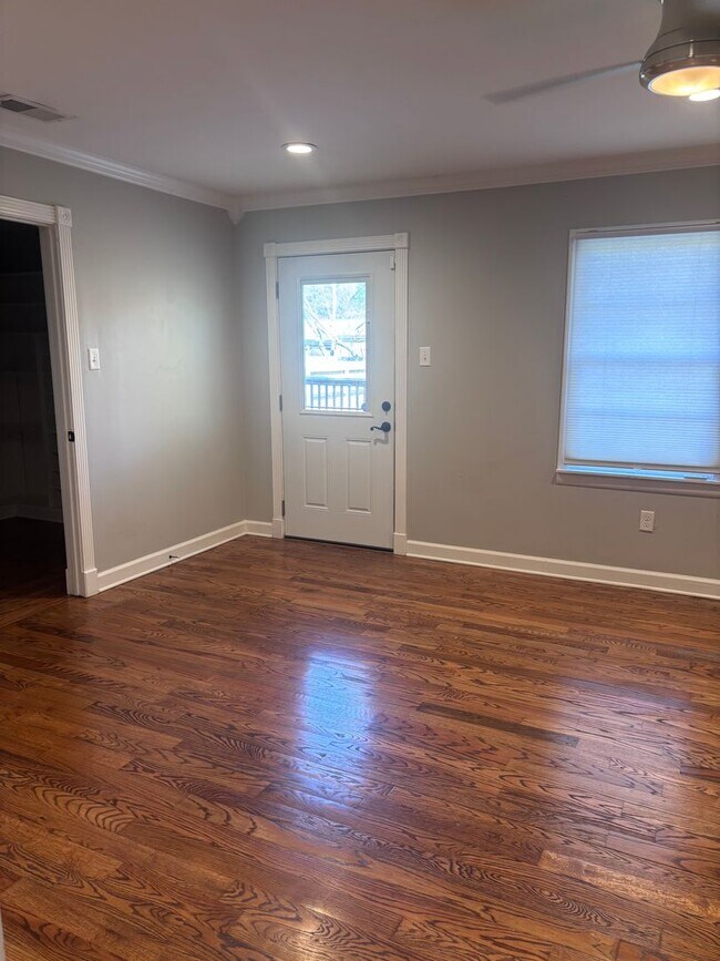 Building Photo - Charming 3-Bedroom Home in Memphis – Move-In Ready!