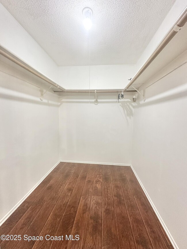 Building Photo - 5055 Canoni Pl
