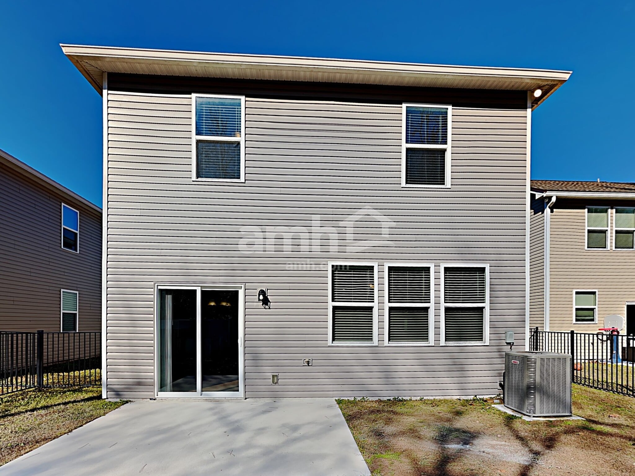 Building Photo - 2864 Calebs Cove Way