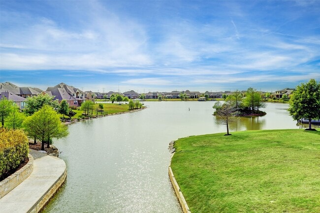 Building Photo - 11718 Lost Maples Springs Dr