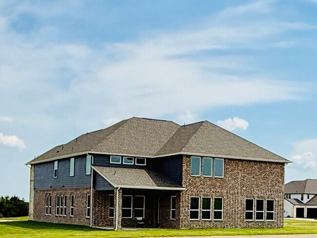Building Photo - Comfort, Style & Community - All in This Gorgeous 2025 built 5BR Celina Home