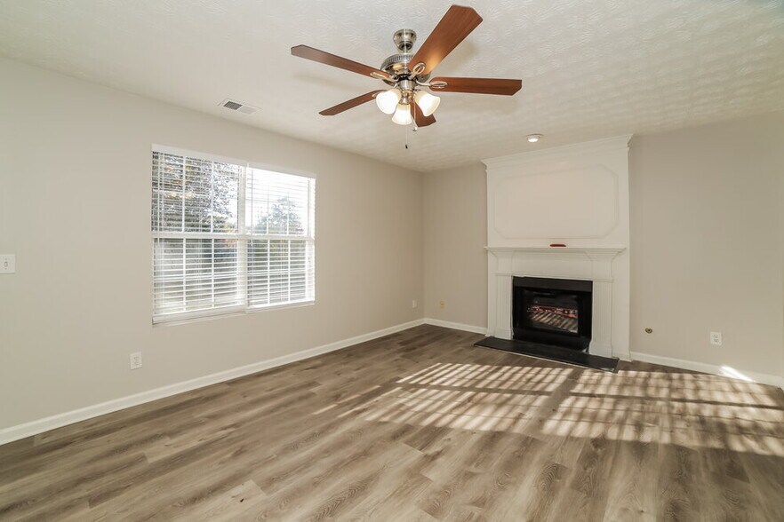 Building Photo - 2851 Cedar Trace Dr