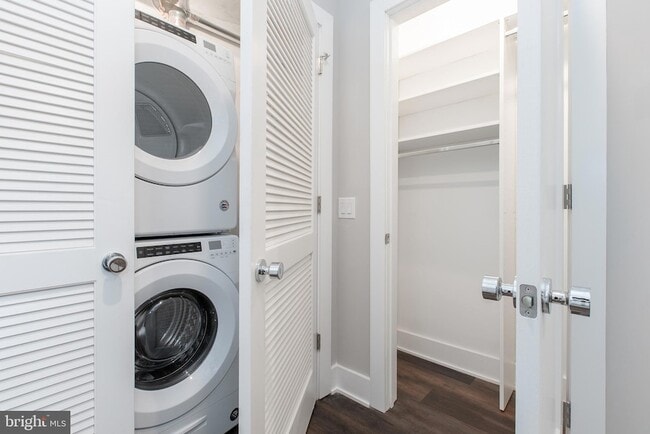 Building Photo - 45 W Haines St