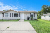 Building Photo - Beautiful 2BR/1BA Duplex in Independence!