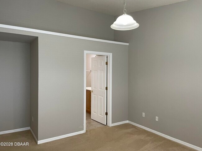 Building Photo - 830 Airport Rd