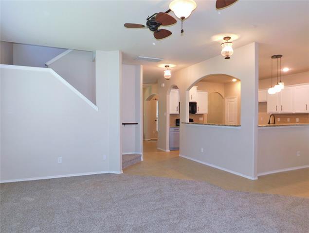 Building Photo - 835 Post Oak Pl