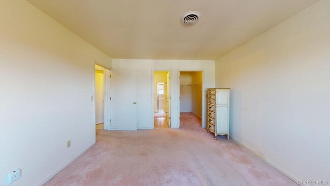 Building Photo - 23 Aldo Ct