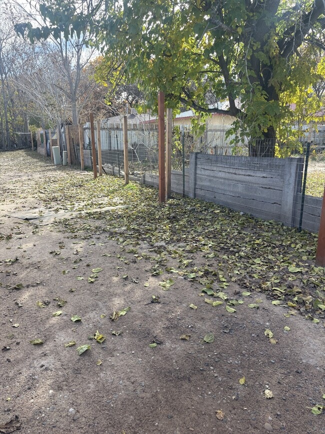 Building Photo - 1143 De Vargas Ct