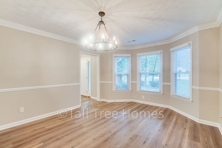 Building Photo - 410 Murry Park