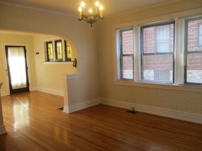 Building Photo - 1079 Terrace Dr