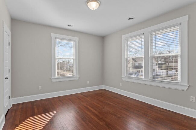 Building Photo - Updated 1920s Colonial in Northside – 3 Bed, 4 Bath – Available Now – $2,895/mo