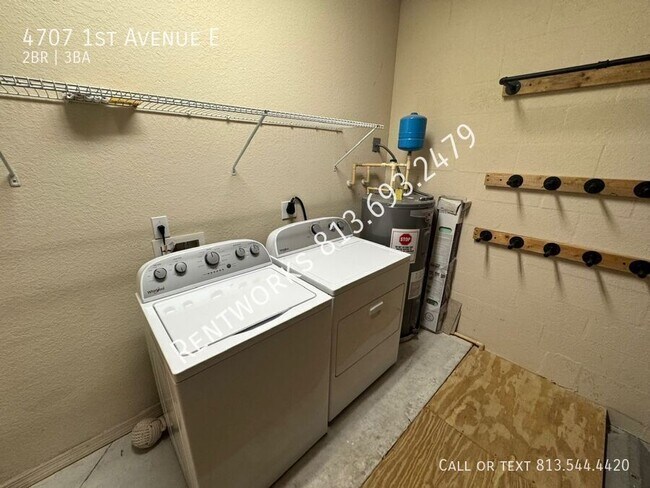 Building Photo - 4707 1st Ave E