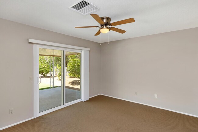 Building Photo - 72896 Tamarisk St