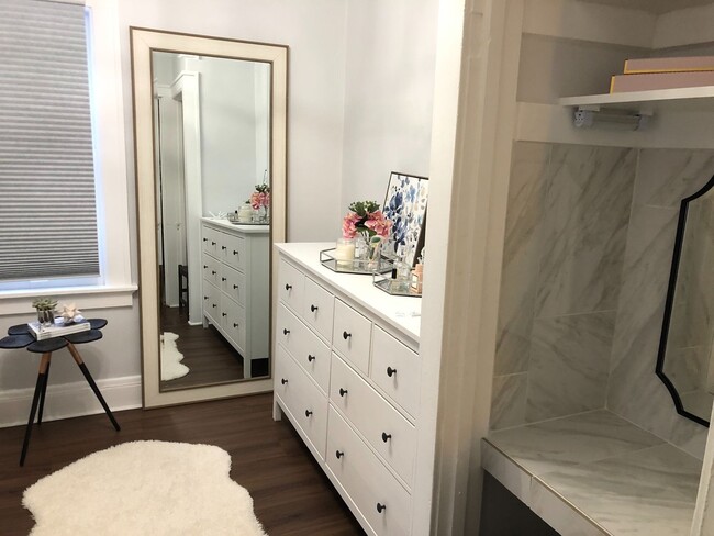 Building Photo - Annesley - 1438-1440 S 72nd Street