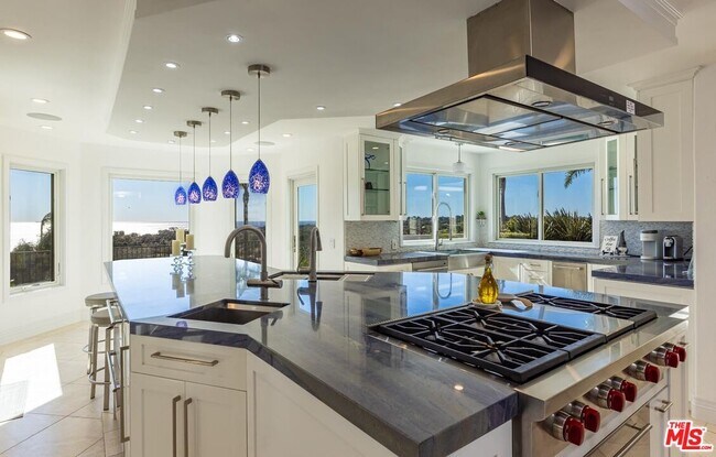 Building Photo - 6358 Ramirez Mesa Dr