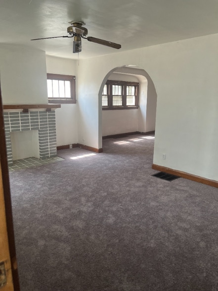 Building Photo - 816 Wright Ave