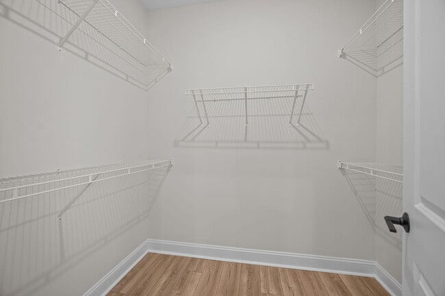 Building Photo - 2561 Legrande Way